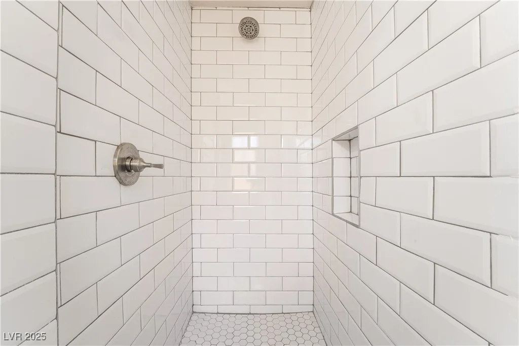 1720 Hassett, Las Vegas, NV 89104