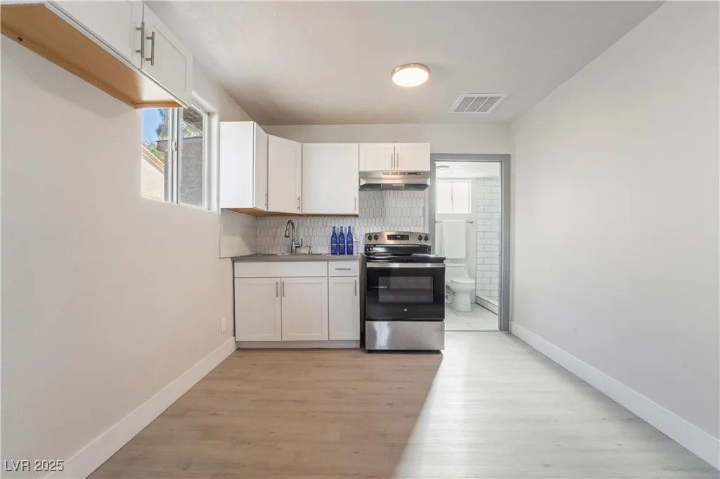 1720 Hassett, Las Vegas, NV 89104