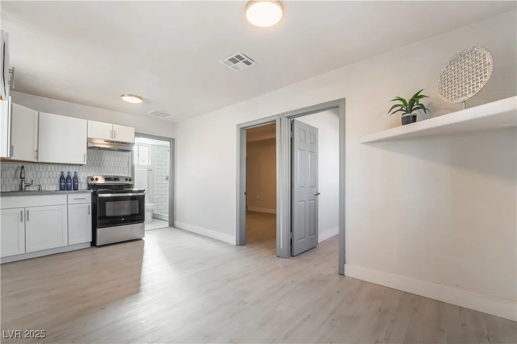 1720 Hassett, Las Vegas, NV 89104