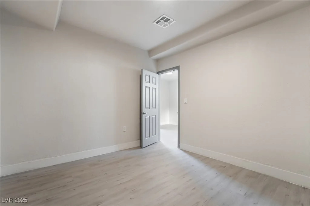 1720 Hassett, Las Vegas, NV 89104