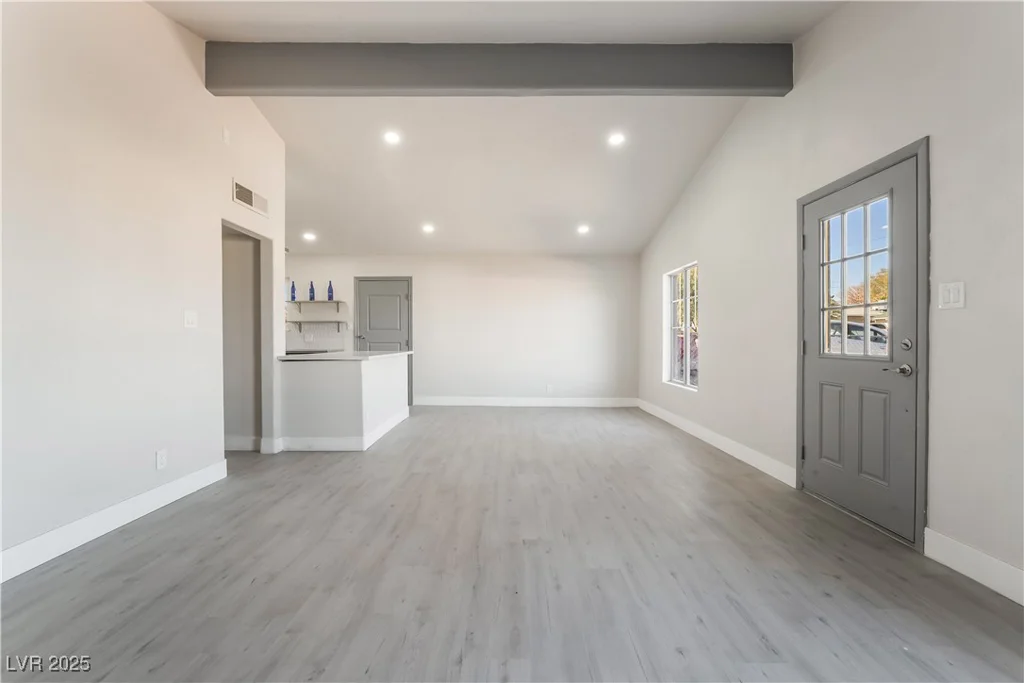 1720 Hassett, Las Vegas, NV 89104