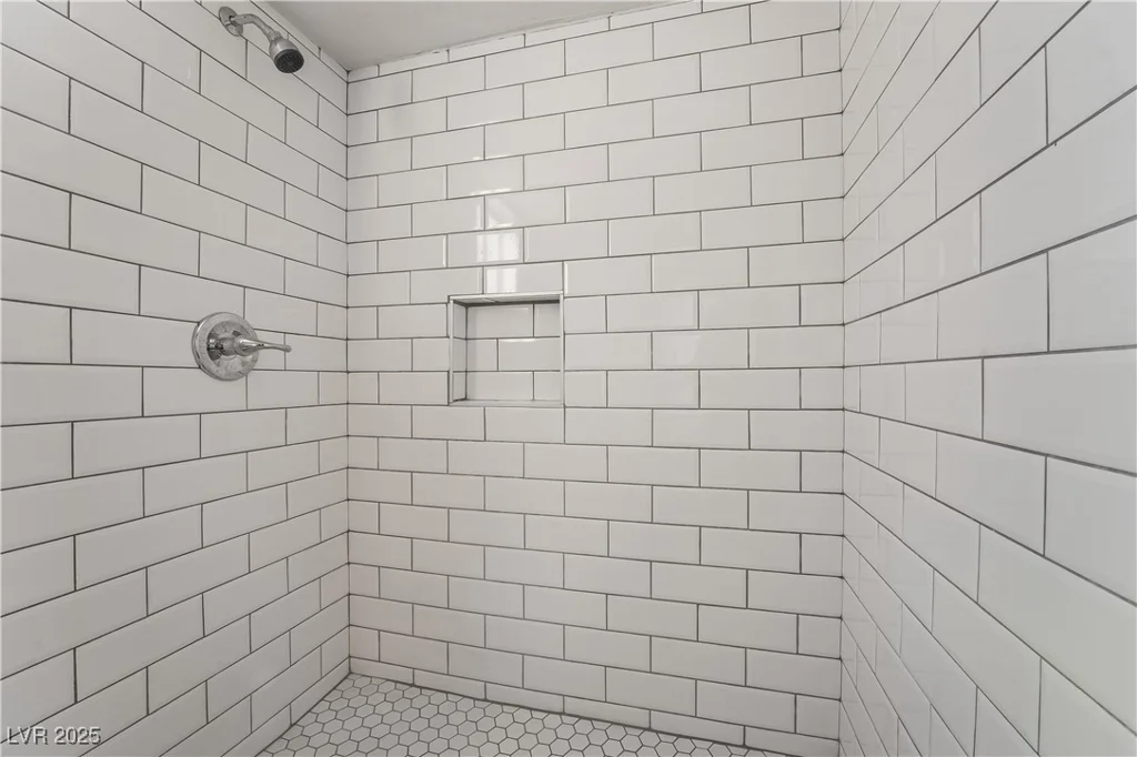 1720 Hassett, Las Vegas, NV 89104