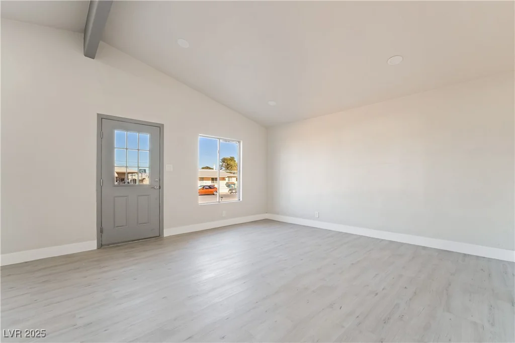 1720 Hassett, Las Vegas, NV 89104
