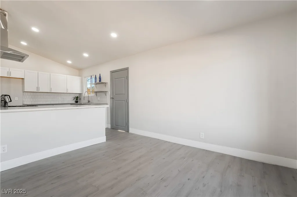 1720 Hassett, Las Vegas, NV 89104