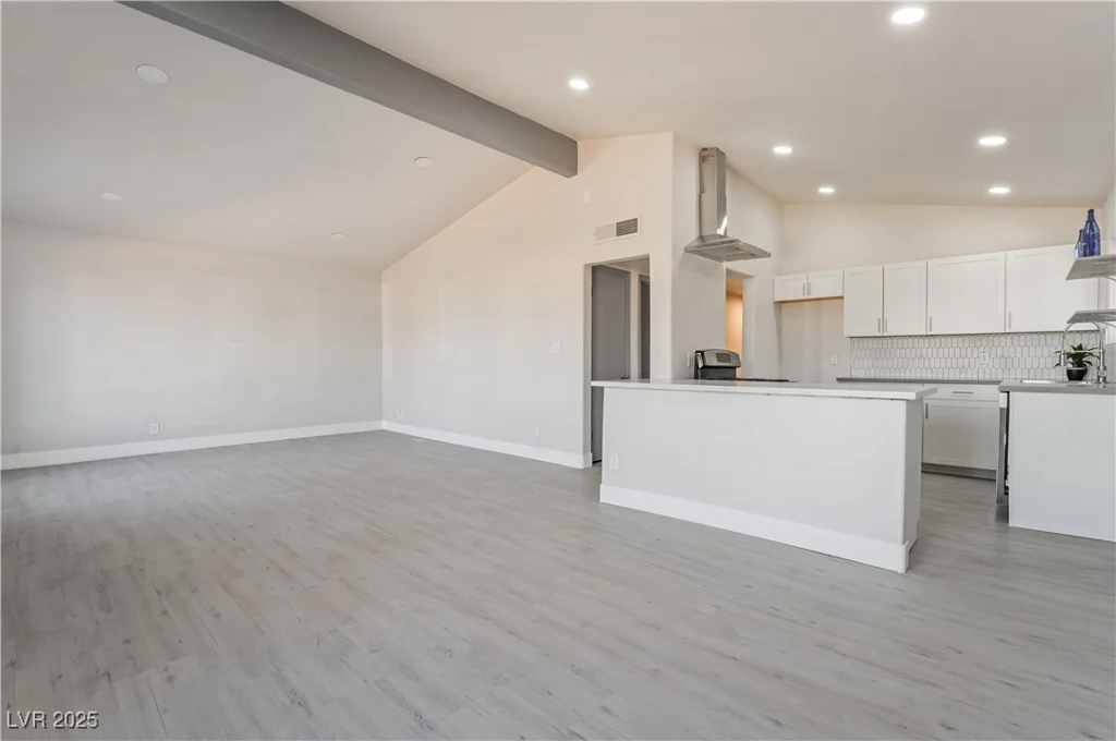 1720 Hassett, Las Vegas, NV 89104