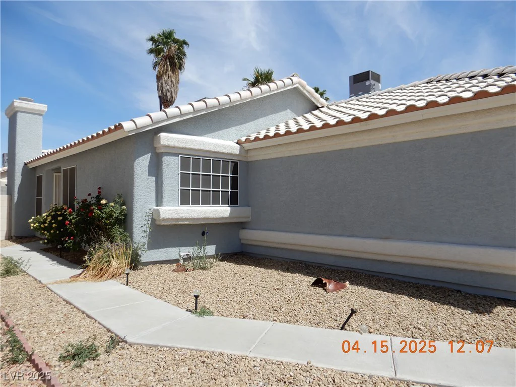5912 Wabusca, Las Vegas, NV 89142