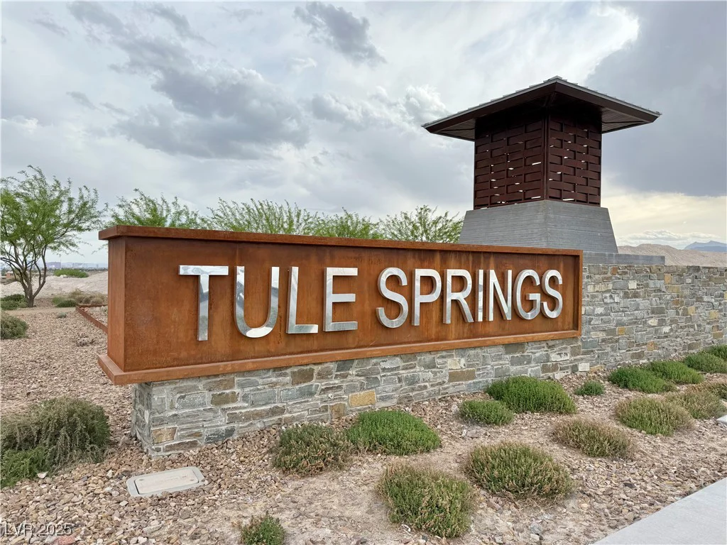 7041 Fossil Rim, North Las Vegas, NV 89084