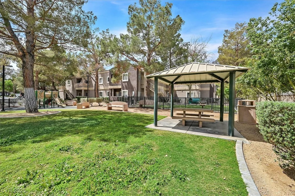 5250 Rainbow, Las Vegas, NV 89118