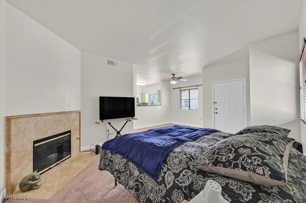 5250 Rainbow, Las Vegas, NV 89118