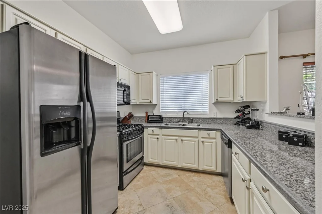 5250 Rainbow, Las Vegas, NV 89118