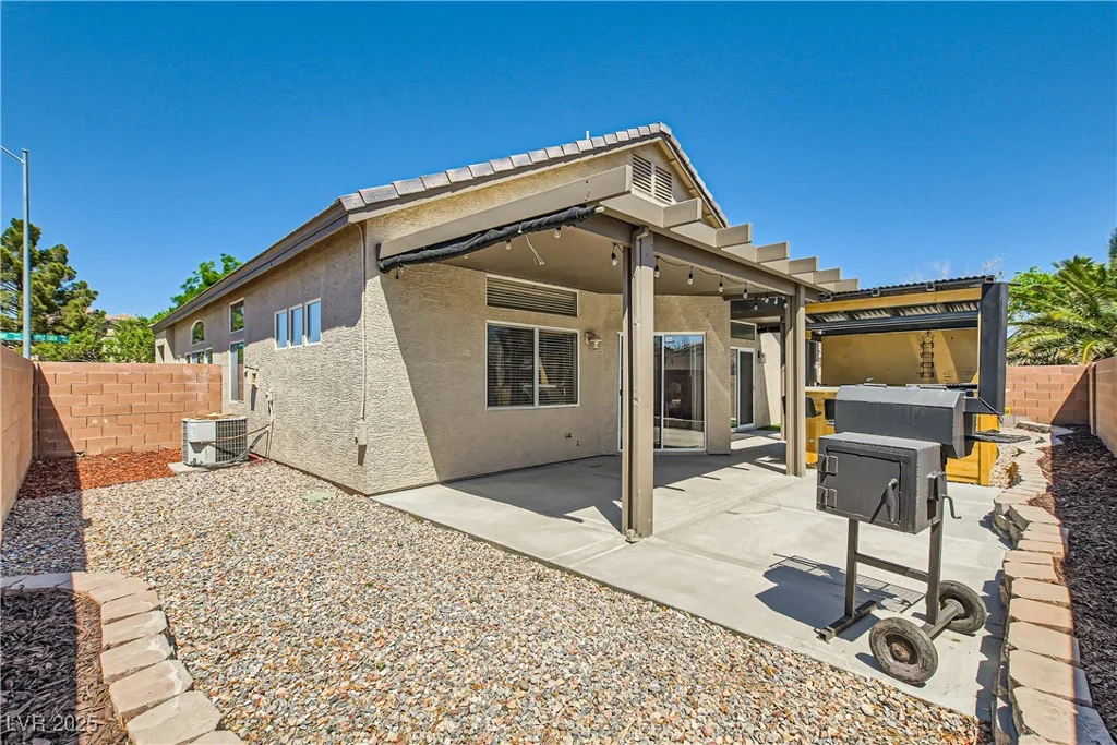 8141 Guava Nectar, Las Vegas, NV 89131