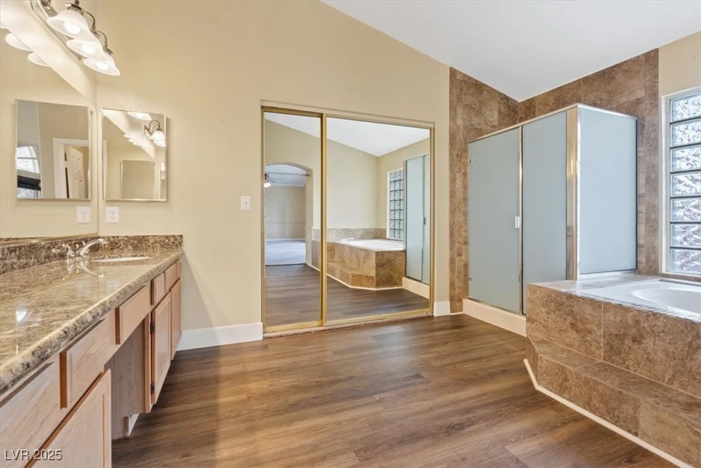 7808 Brook Valley, Las Vegas, NV 89123