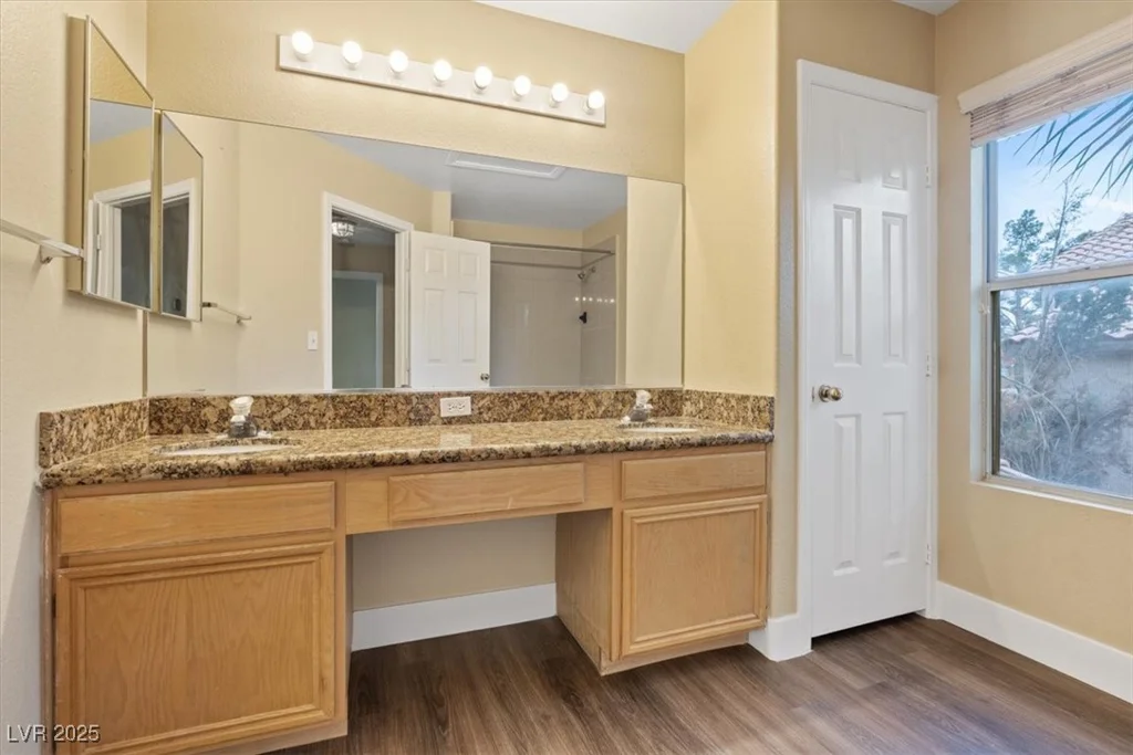 7808 Brook Valley, Las Vegas, NV 89123