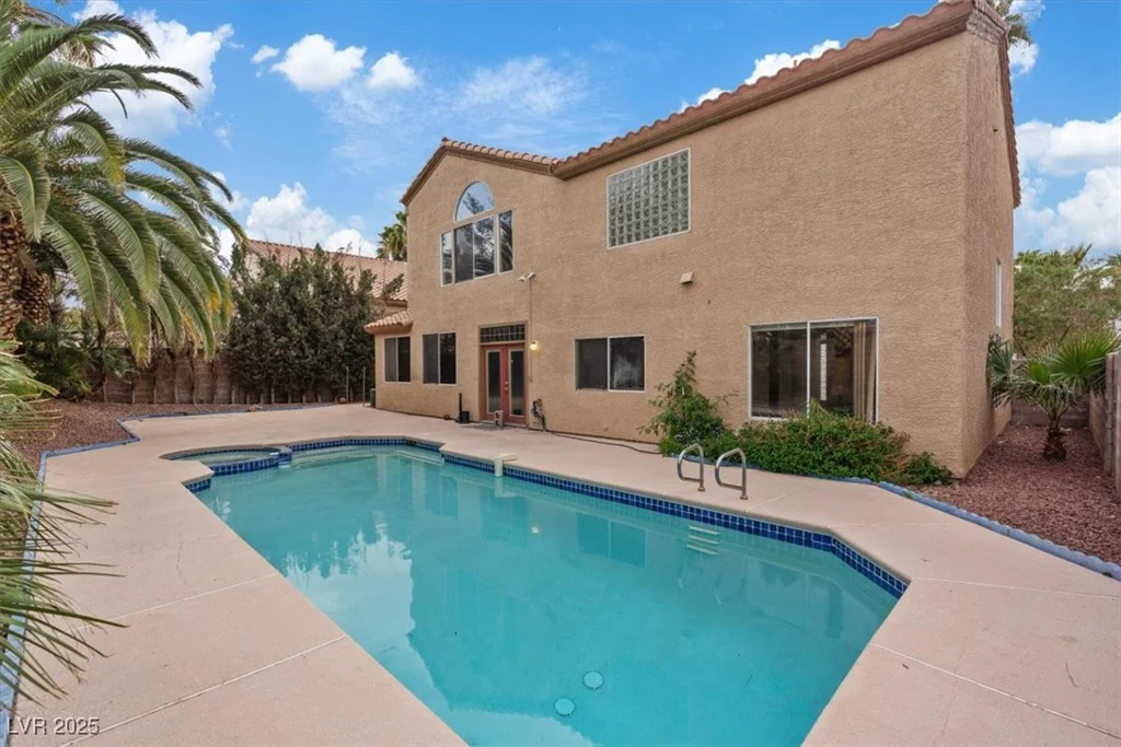 7808 Brook Valley, Las Vegas, NV 89123
