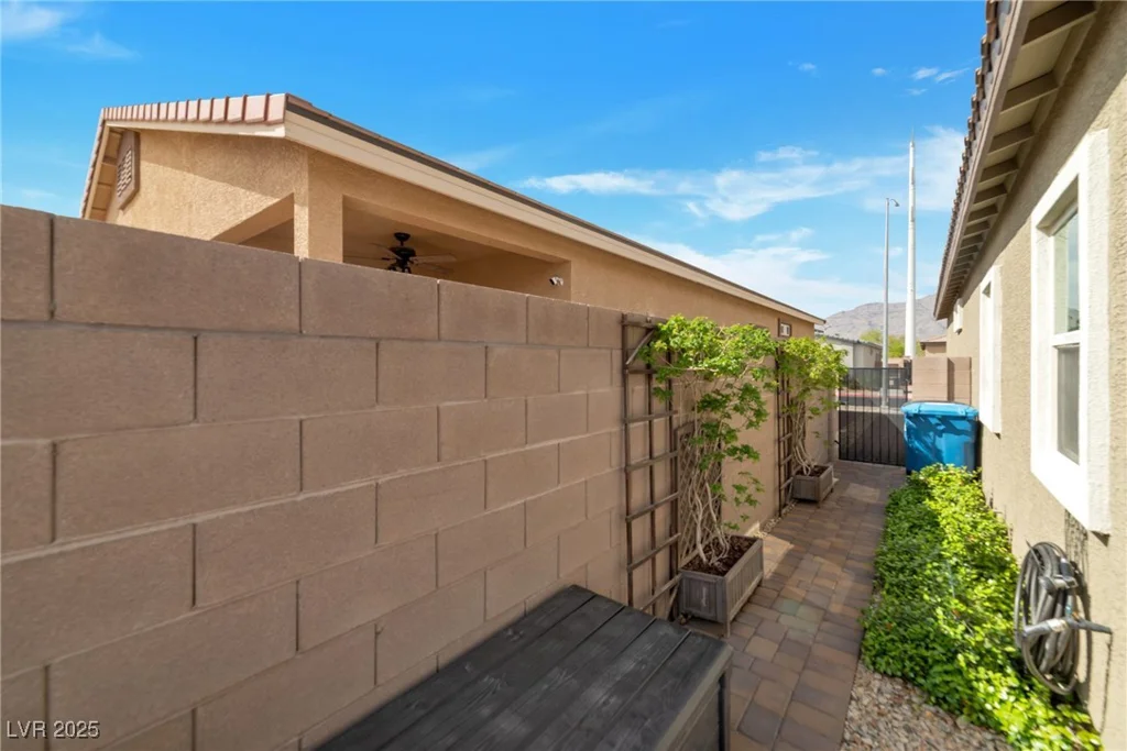 4505 Meline, North Las Vegas, NV 89084