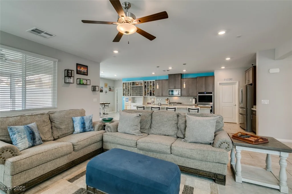 7821 Mazarine, North Las Vegas, NV 89084