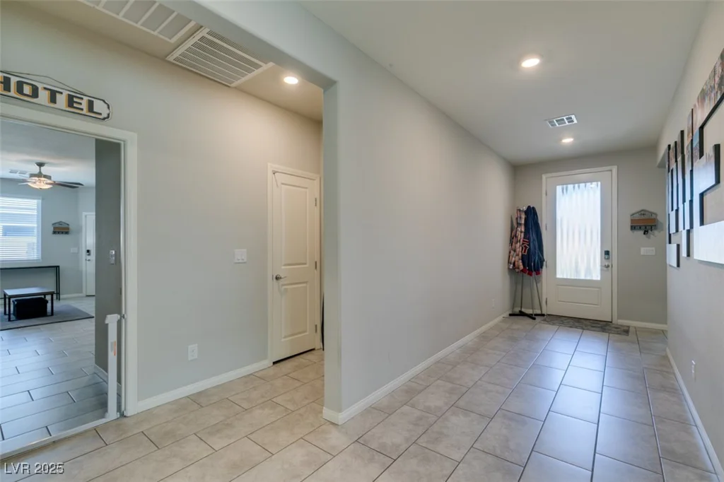 7821 Mazarine, North Las Vegas, NV 89084