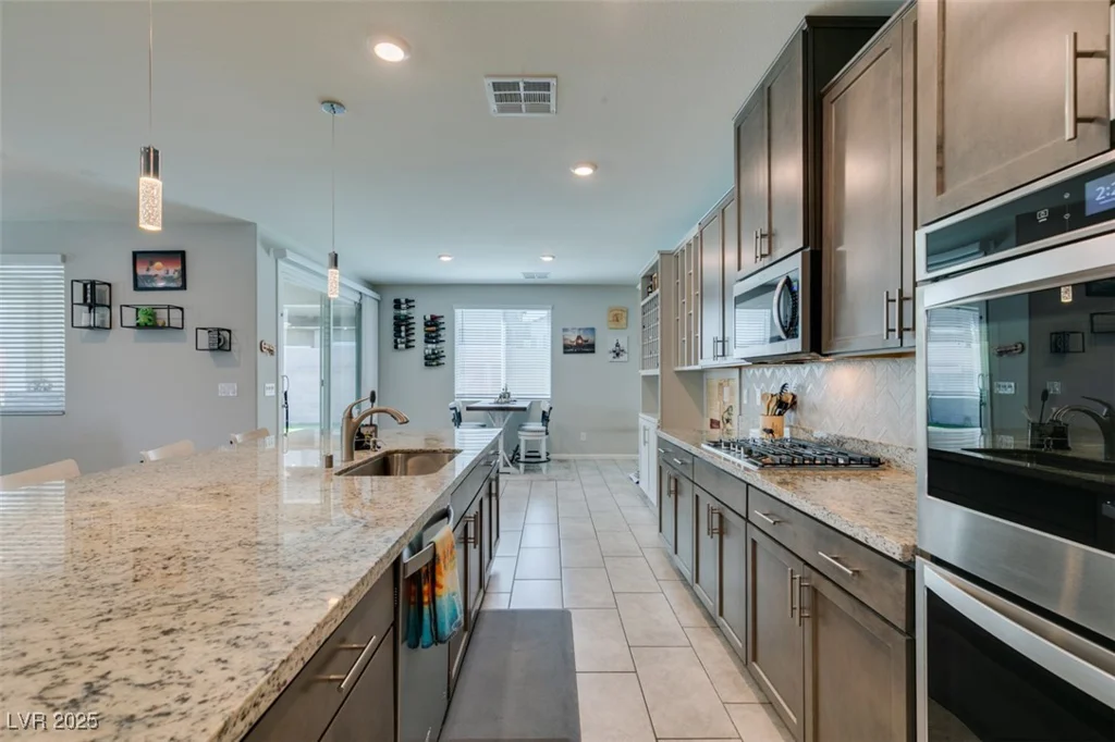 7821 Mazarine, North Las Vegas, NV 89084