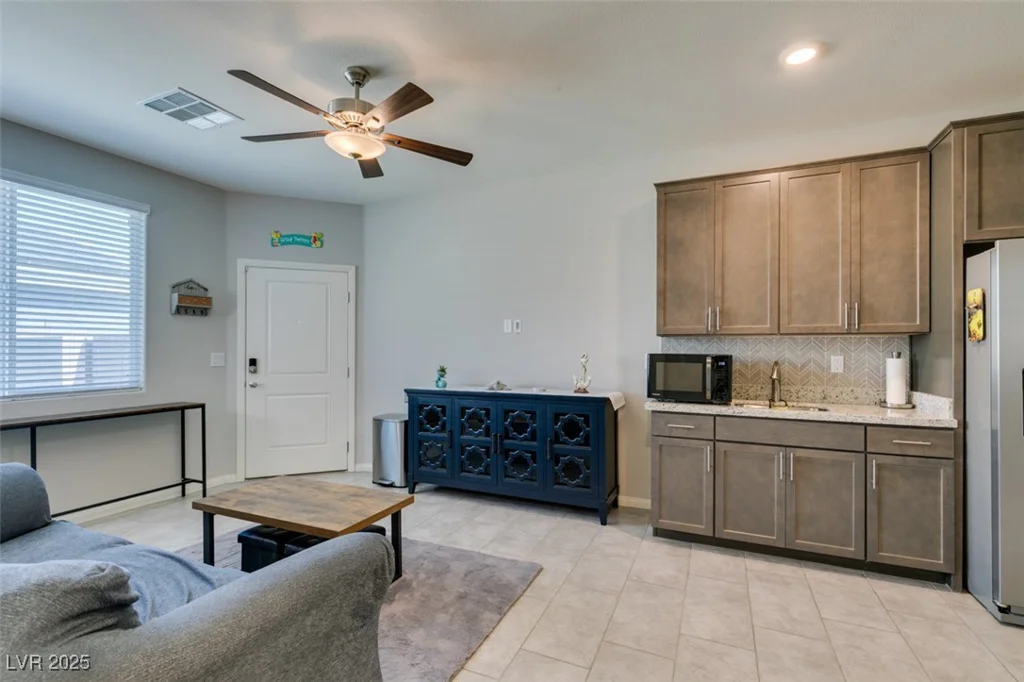 7821 Mazarine, North Las Vegas, NV 89084