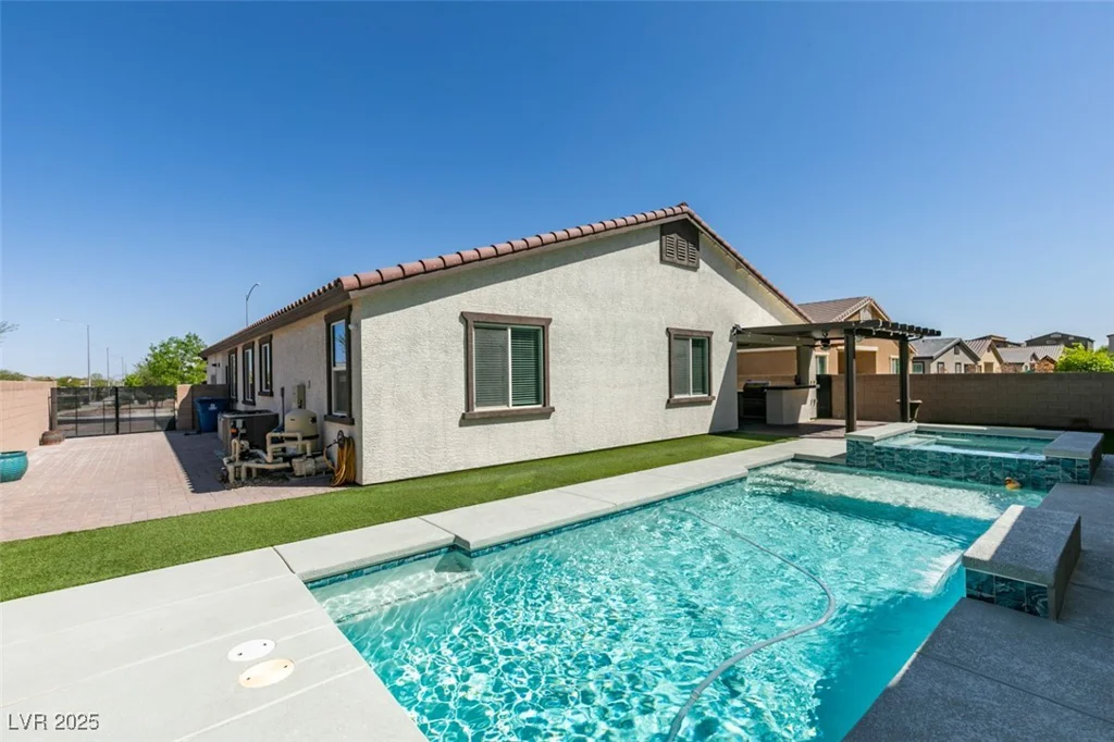 7821 Mazarine, North Las Vegas, NV 89084