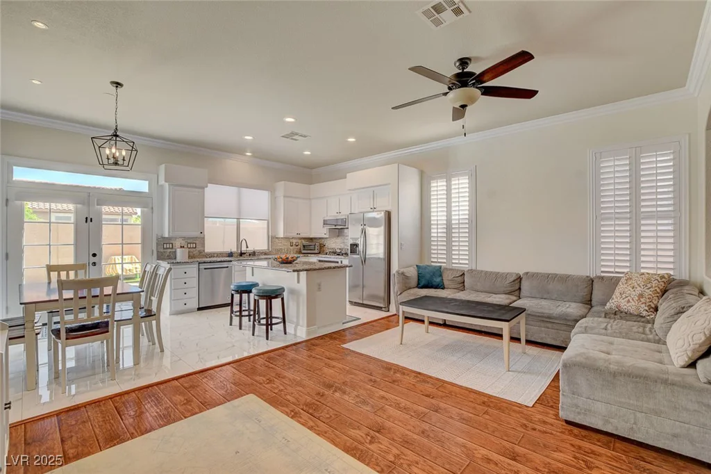708 Canterbury Cross, Las Vegas, NV 89144