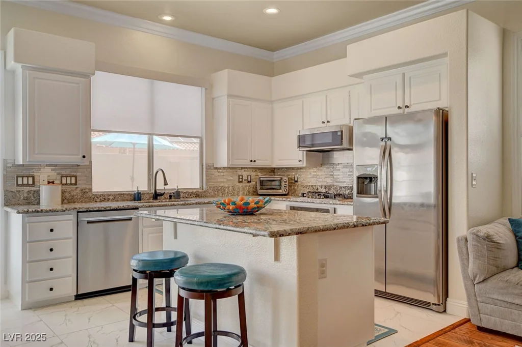 708 Canterbury Cross, Las Vegas, NV 89144