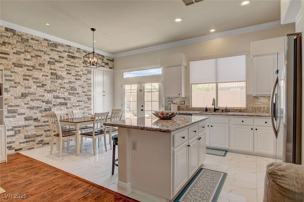 708 Canterbury Cross, Las Vegas, NV 89144