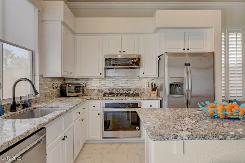 708 Canterbury Cross, Las Vegas, NV 89144