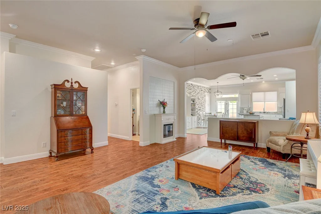 708 Canterbury Cross, Las Vegas, NV 89144