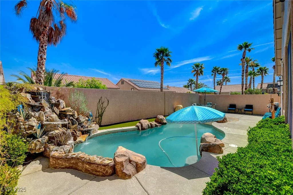 708 Canterbury Cross, Las Vegas, NV 89144