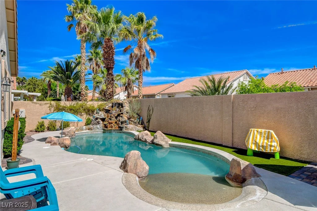 708 Canterbury Cross, Las Vegas, NV 89144
