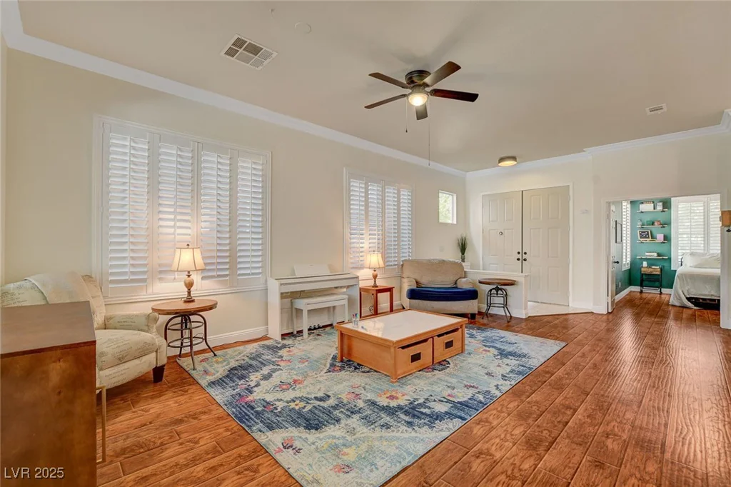 708 Canterbury Cross, Las Vegas, NV 89144