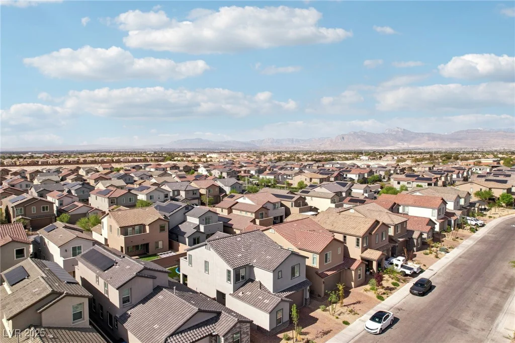 4347 Outlook Vista, North Las Vegas, NV 89084