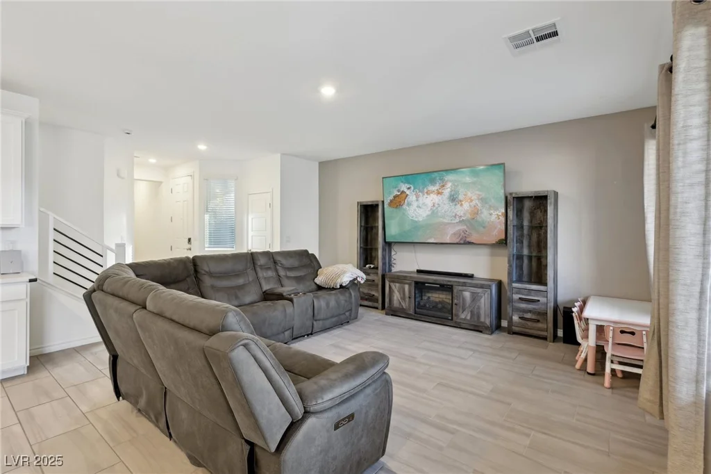 4347 Outlook Vista, North Las Vegas, NV 89084