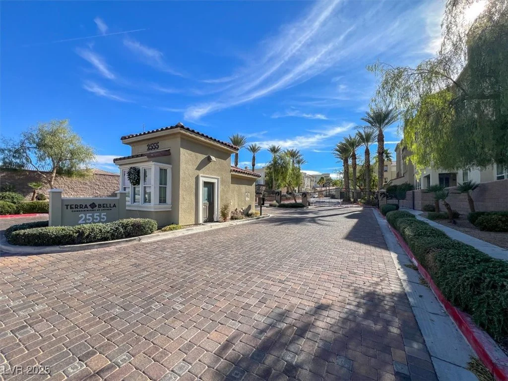 2555 Hampton, Henderson, NV 89052