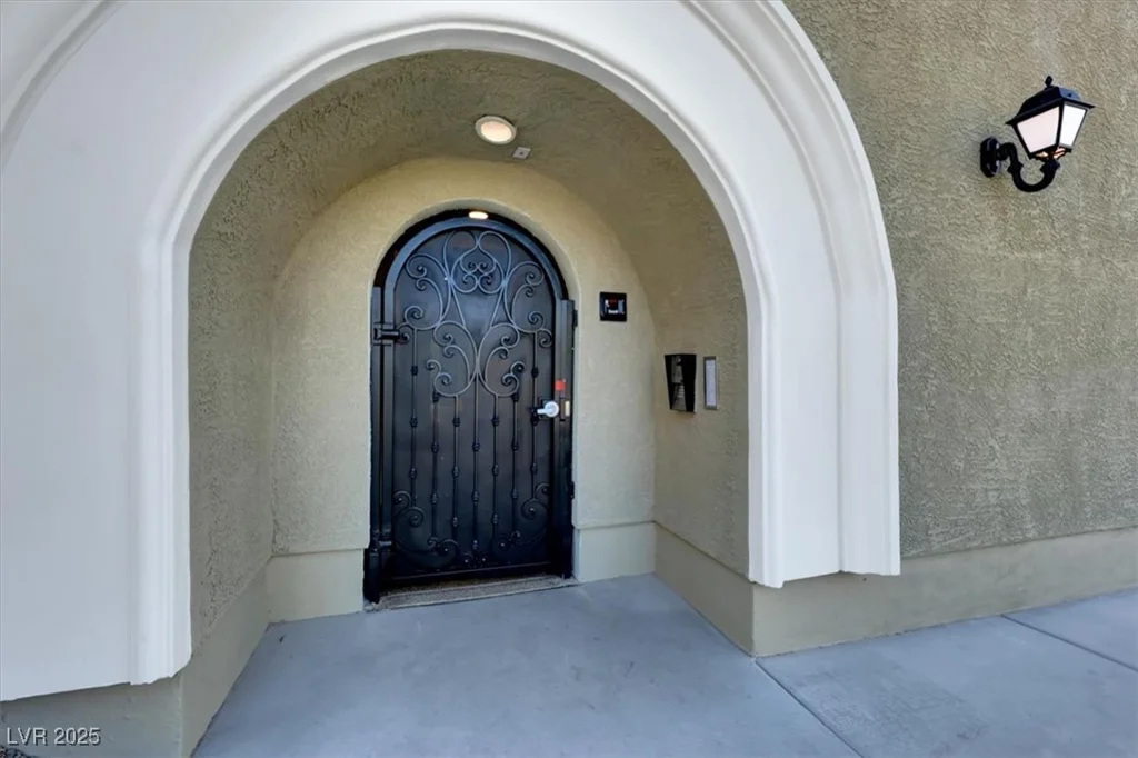 2555 Hampton, Henderson, NV 89052