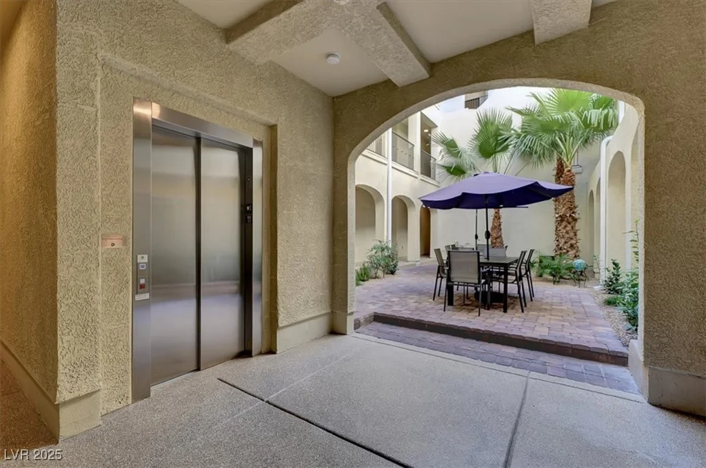 2555 Hampton, Henderson, NV 89052