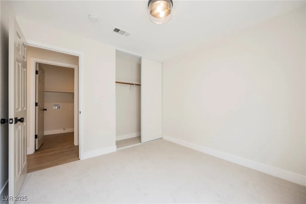 1069 Silver Bullet, Henderson, NV 89011