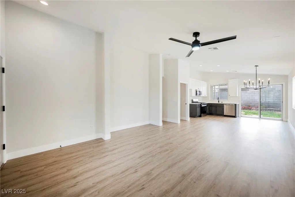 1069 Silver Bullet, Henderson, NV 89011
