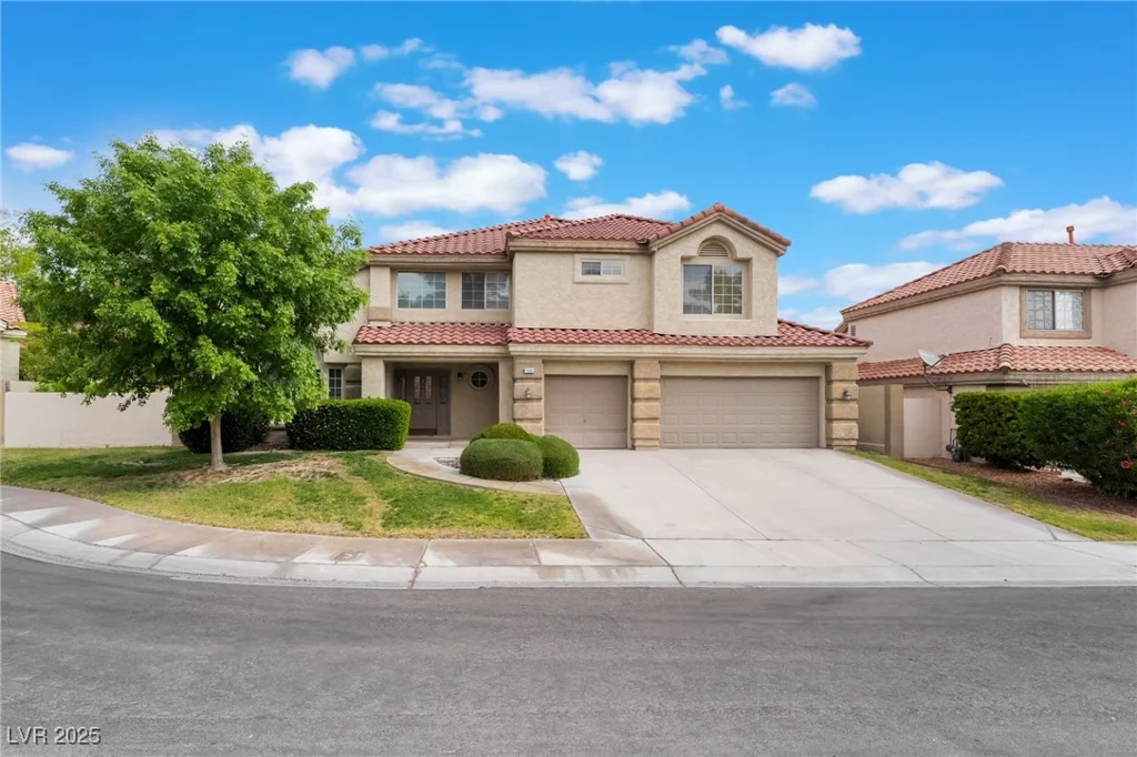 7632 Spruce Run, Las Vegas, NV 89128