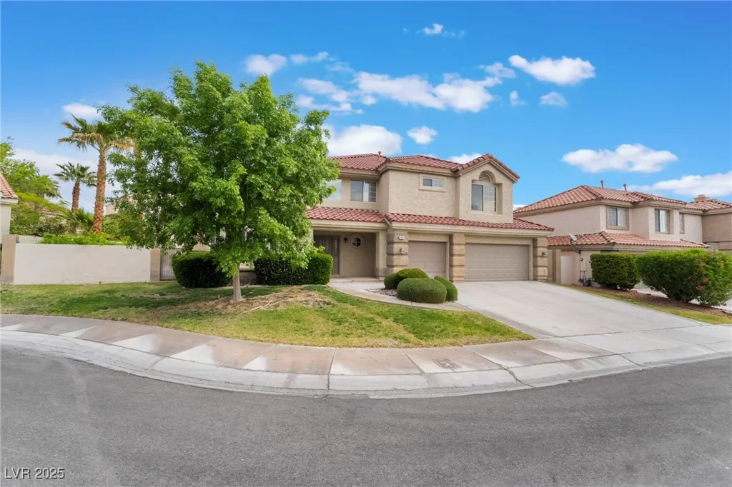 7632 Spruce Run, Las Vegas, NV 89128