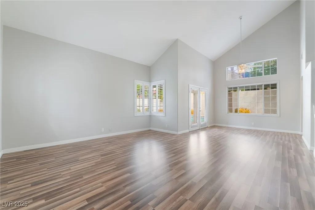 7632 Spruce Run, Las Vegas, NV 89128