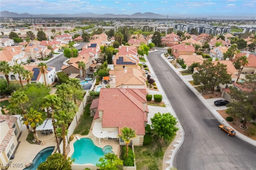 7632 Spruce Run, Las Vegas, NV 89128