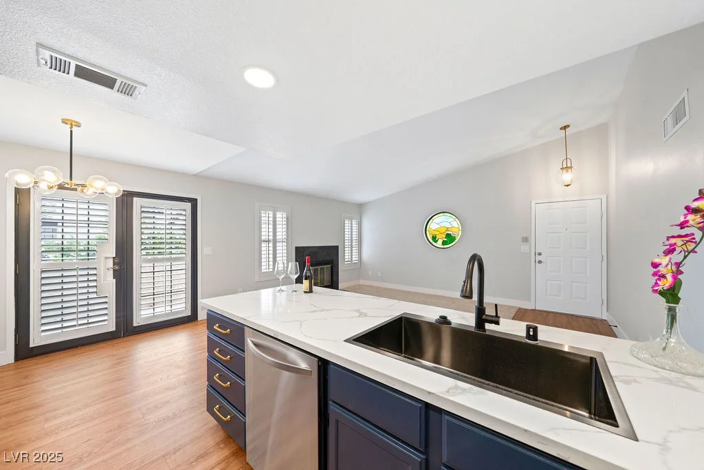 5060 Jeffreys, Las Vegas, NV 89119