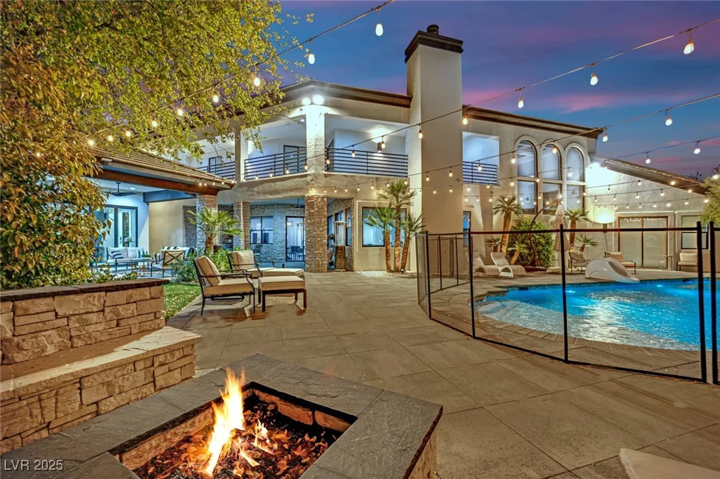 2208 Point Rock, Las Vegas, NV 89134