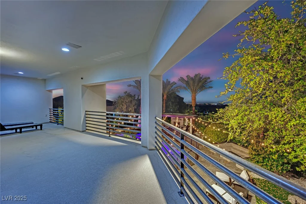 2208 Point Rock, Las Vegas, NV 89134