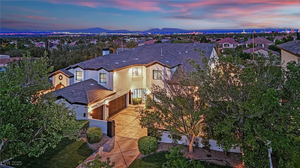 2208 Point Rock, Las Vegas, NV 89134