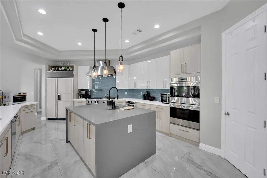 2208 Point Rock, Las Vegas, NV 89134