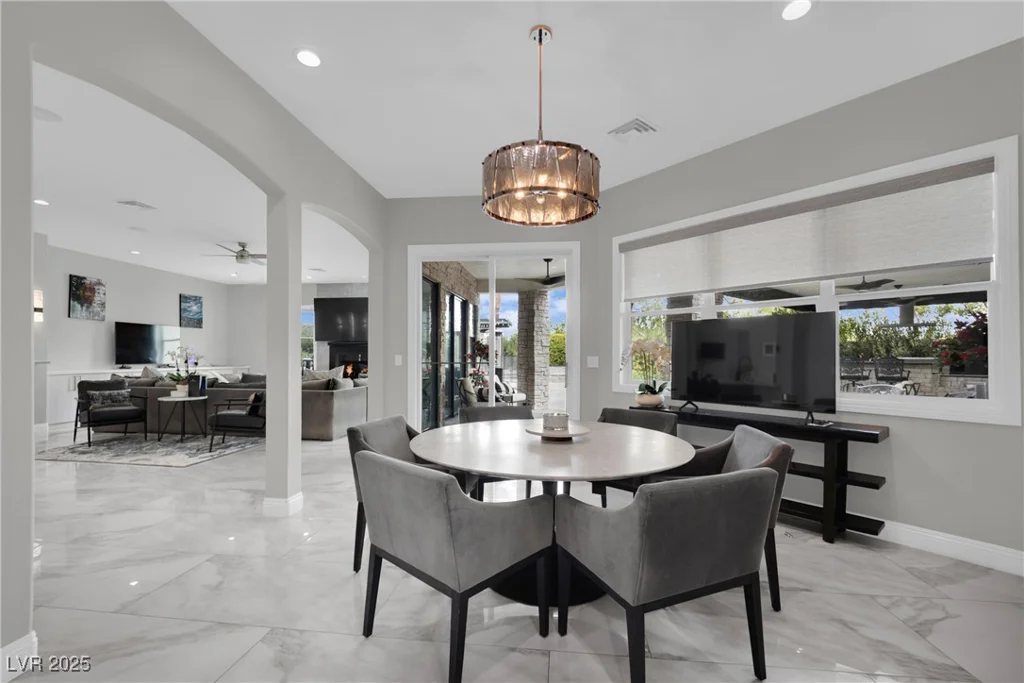 2208 Point Rock, Las Vegas, NV 89134