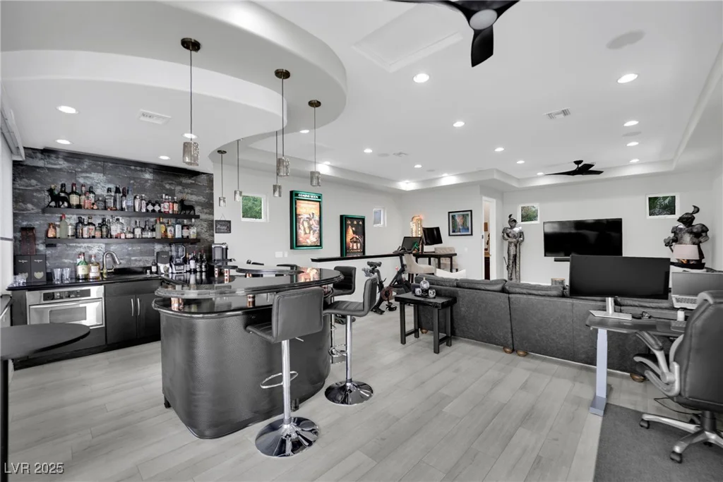 2208 Point Rock, Las Vegas, NV 89134